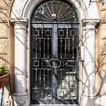 Castello Suites 2
